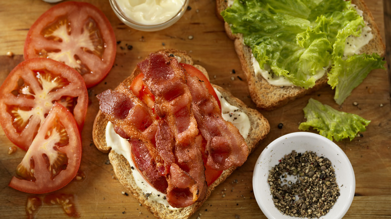 BLT sandwich ingredients on cutting board