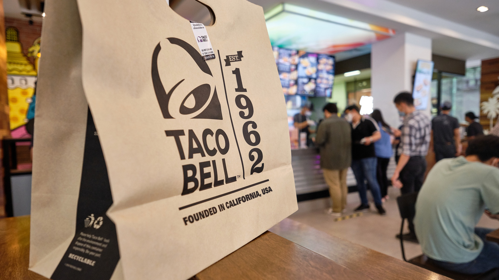 <a href="https://www.foodrepublic.com/1753408/taco-bell-new-burritos-nacho-fries-frozen-baja-blast/" target="_blank">Taco Bell May Be Dropping 2 Ultra-Savory Menu Items And 2 New Frozen Baja Blasts</a>