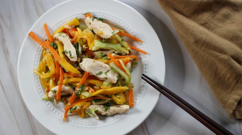 Thai chicken and mango salad