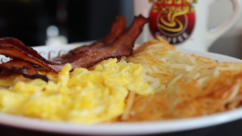 A classic plate of food at Waffle House