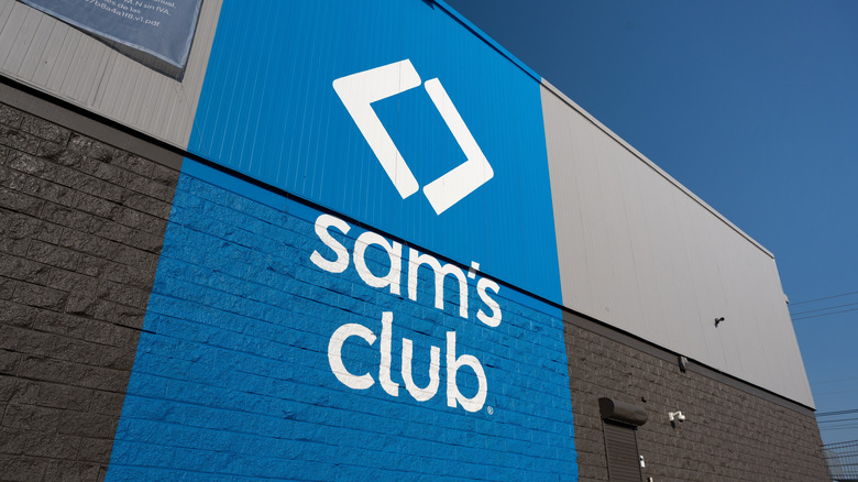 Exterior of a Sam's Club warehouse
