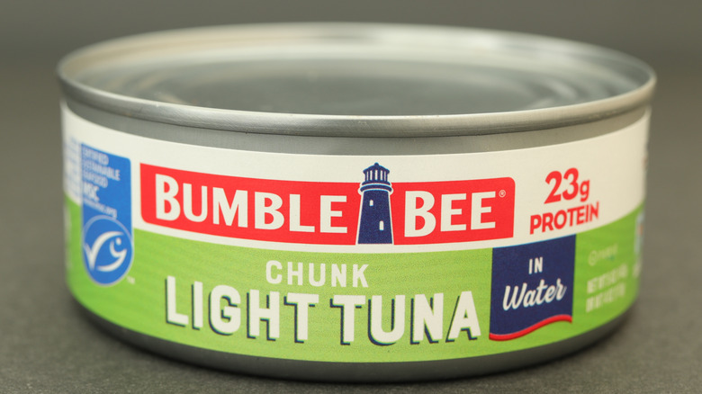 A can of Bumble Bee Foods chunk light tuna in water