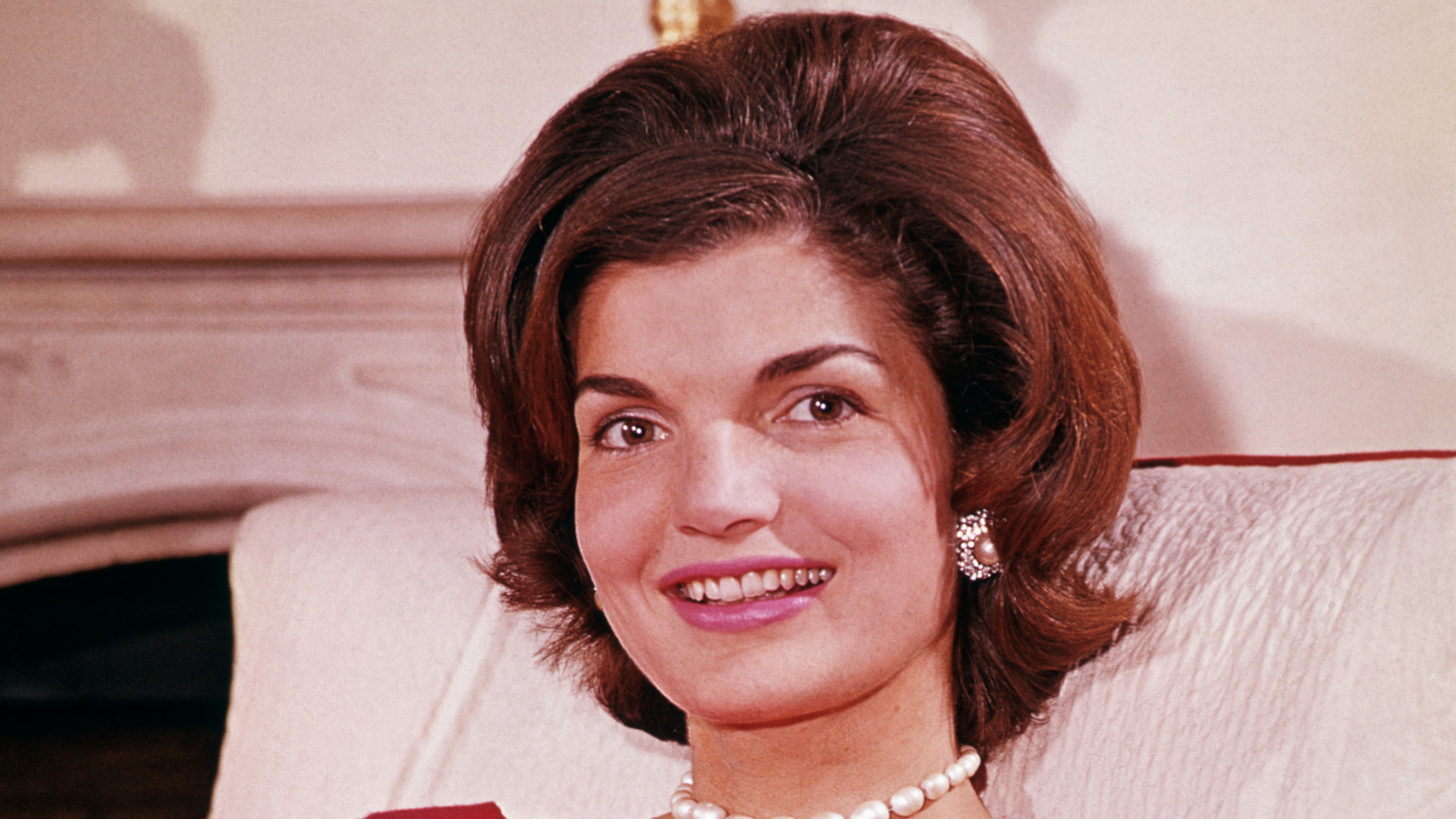 <a href="https://www.foodrepublic.com/1858816/four-ingredient-casserole-jackie-kennedy-marie-blanche/" target="_blank">The 4-Ingredient Casserole Jackie Kennedy Served In The White House</a>
