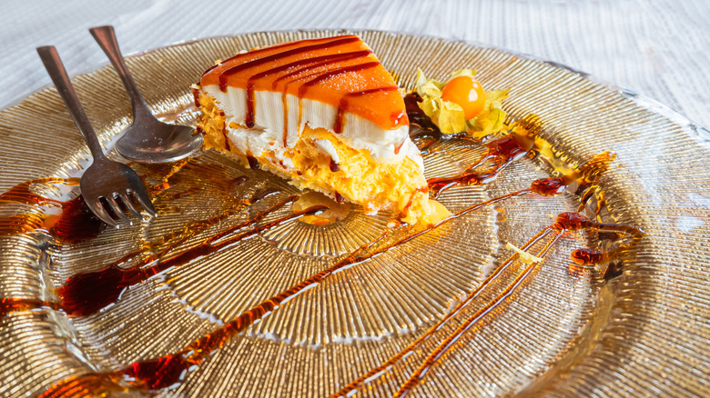 A piece of cheesecake with whiskey