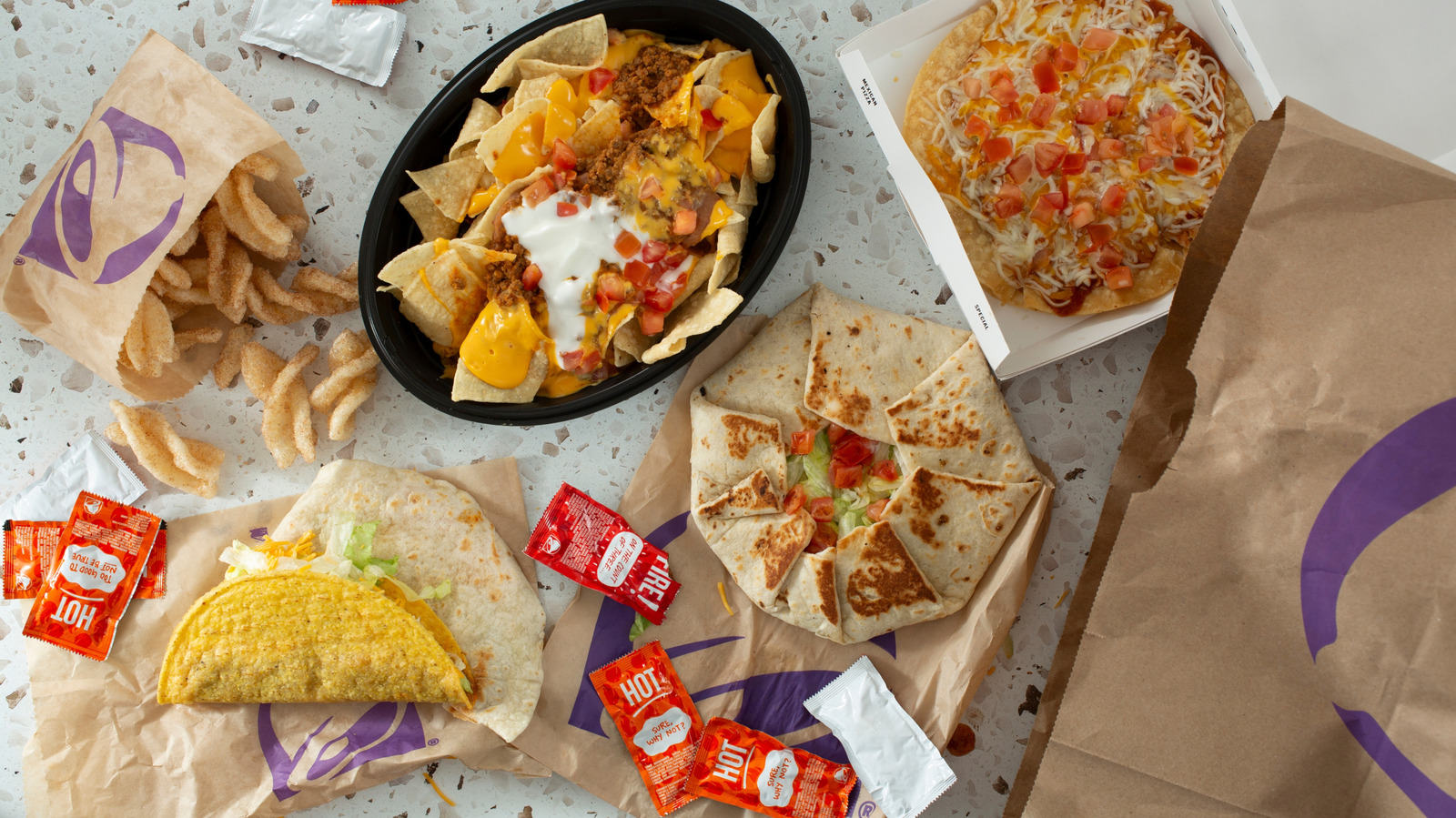<a href="https://www.foodrepublic.com/1937079/taco-bell-blt-soft-taco-forgot/" target="_blank">The Beloved ’90s Taco Bell Menu Item You Likely Forgot About</a>