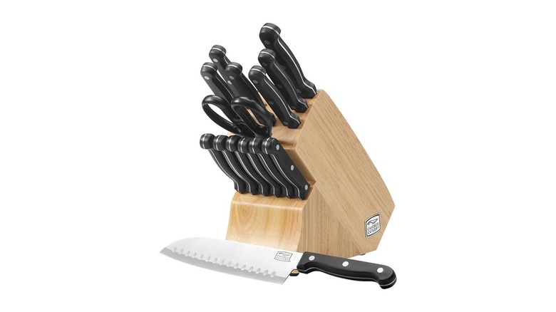 A 15 Chicago Cutlery piece knife set in a block