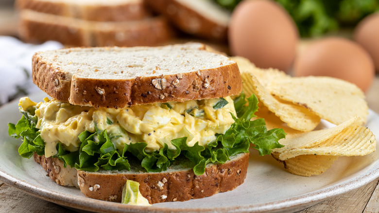 egg salad sandwich