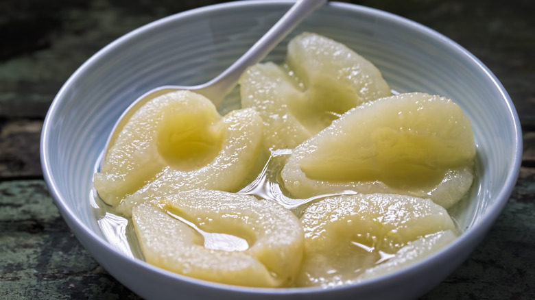 bowl of canned pears