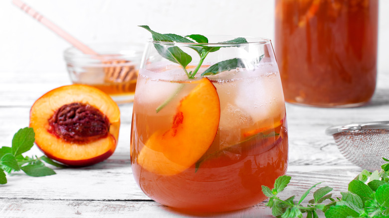 Sweet iced tea with peaches