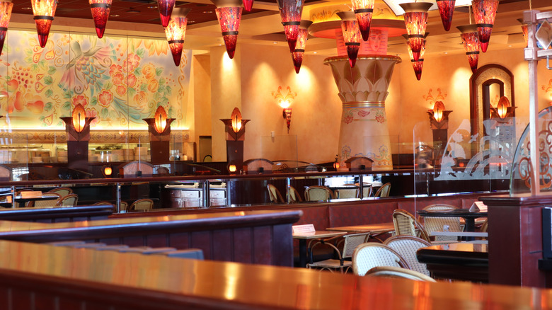 The Cheesecake Factory interior