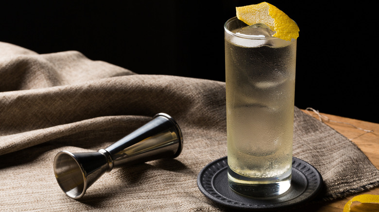 Japanese highball cocktail garnished with lemon