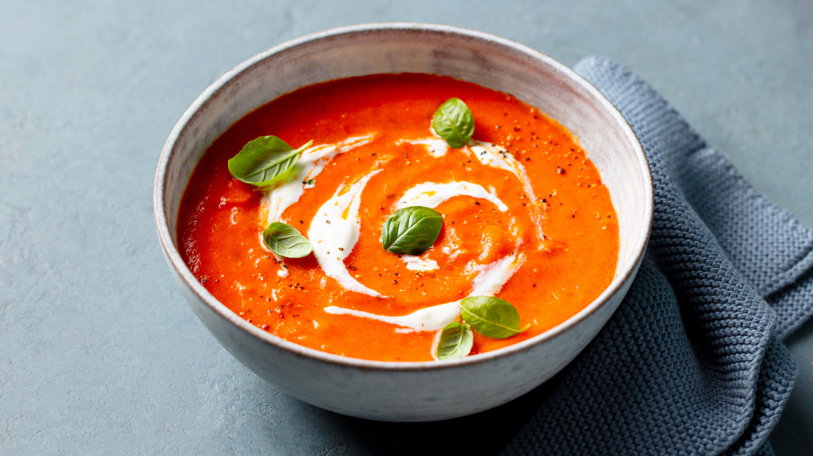 <a href="https://www.foodrepublic.com/2204238/best-time-add-parmesan-cheese-tomato-soup/" target="_blank">The Best Time To Sprinkle Parmesan Cheese Into Tomato Soup</a>