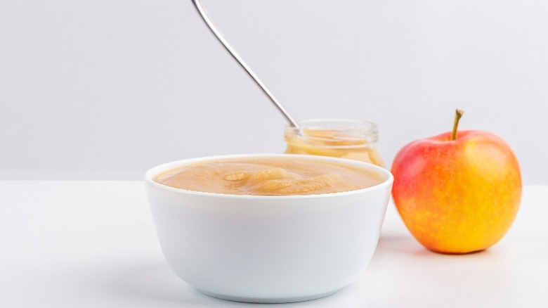 Applesauce and apple