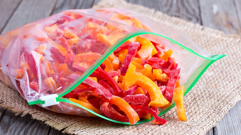 Cut up bell pepper in bag
