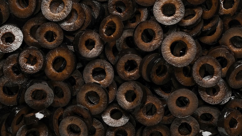 Sliced black olives