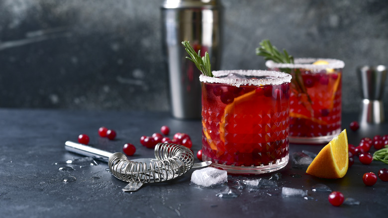 red winter cocktails