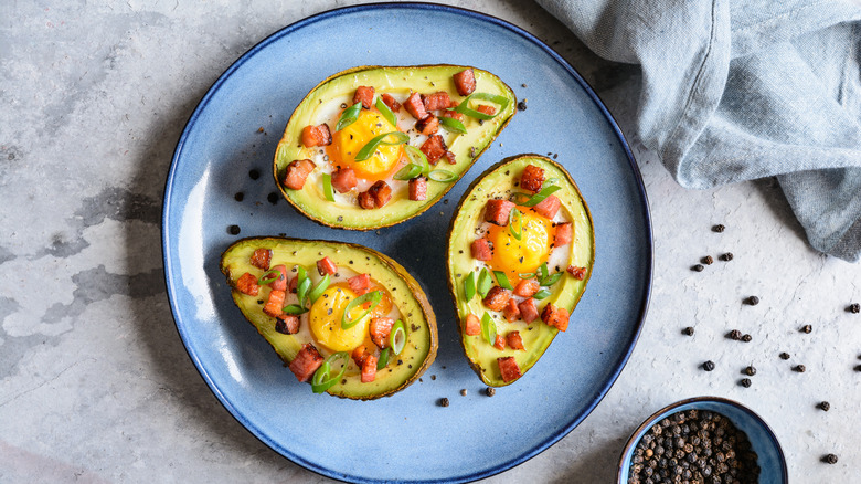 eggs baked in avocados