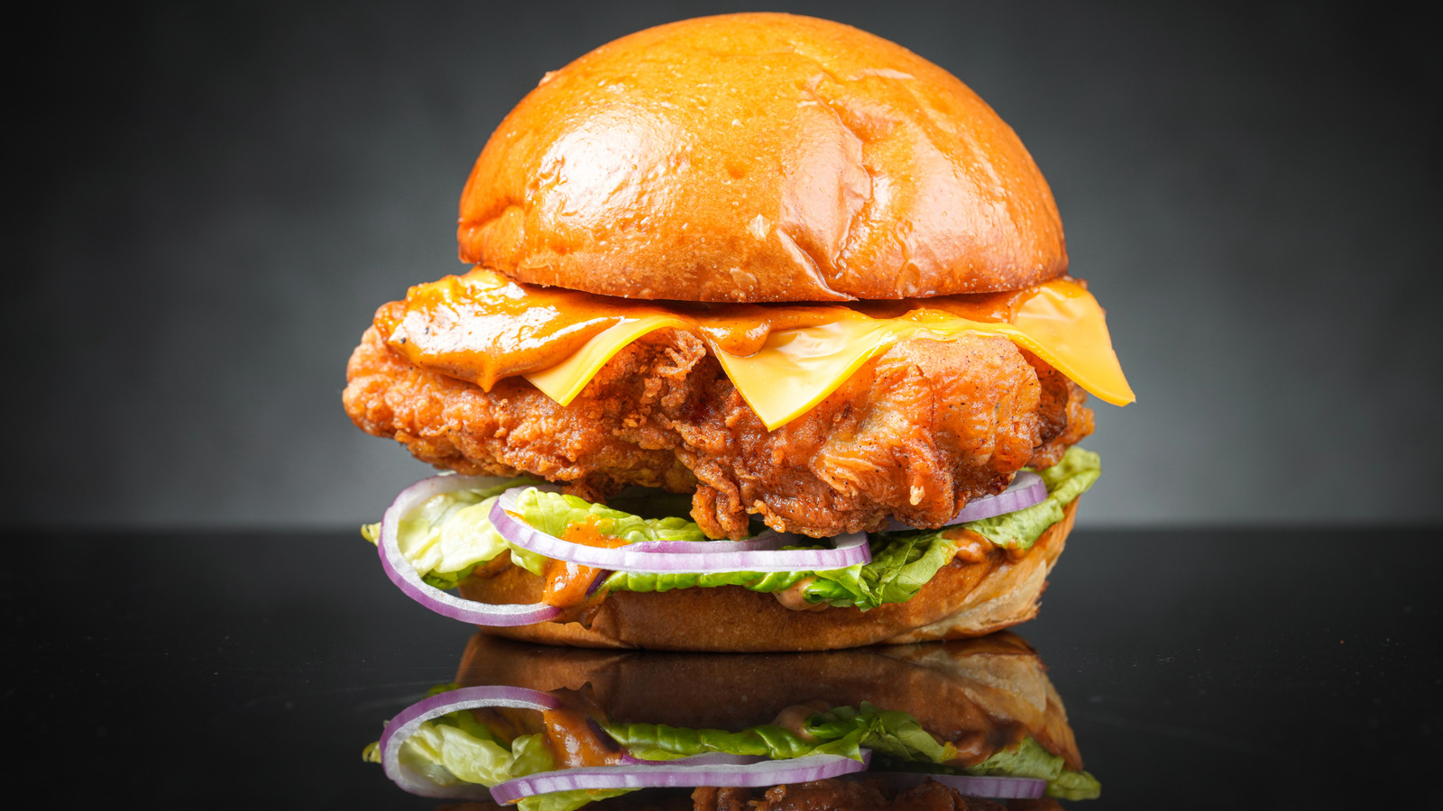 <a href="https://www.foodrepublic.com/1837726/wendys-burger-chain-new-cajun-crunch-chicken-sandwich/" target="_blank">The Burger Chain That Just Dropped A New Crunchy Chicken Sandwich With Cajun Flair</a>