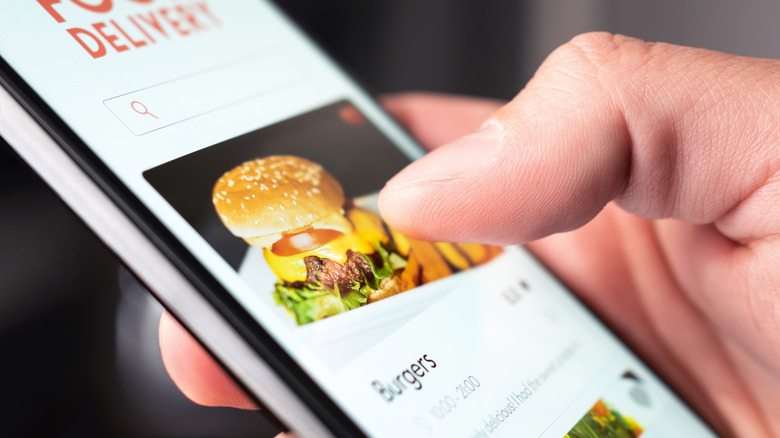 Mobile food ordering app