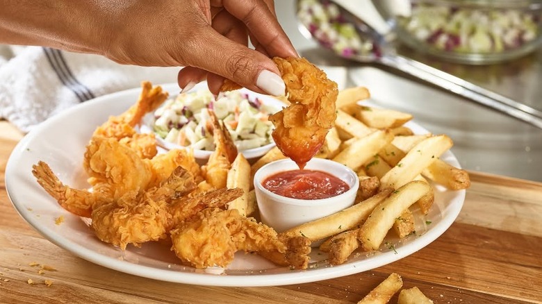 Cheddar's beer-battered shrimp platter.
