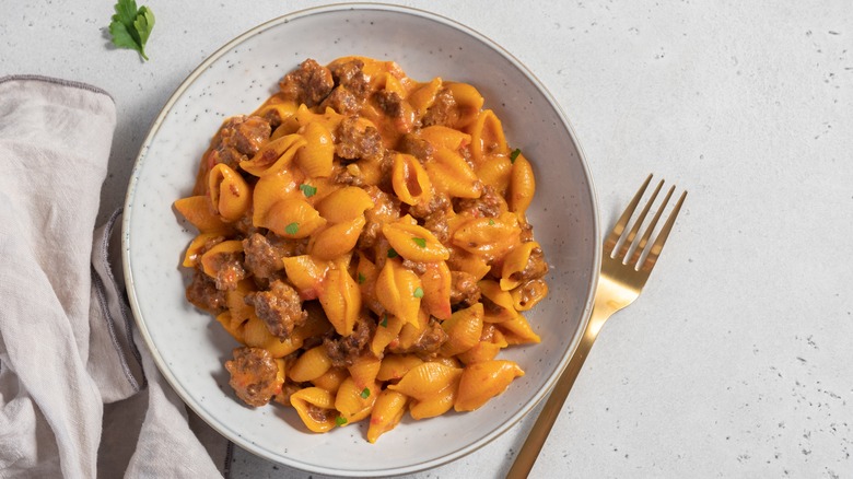 Homemade cheeseburger pasta
