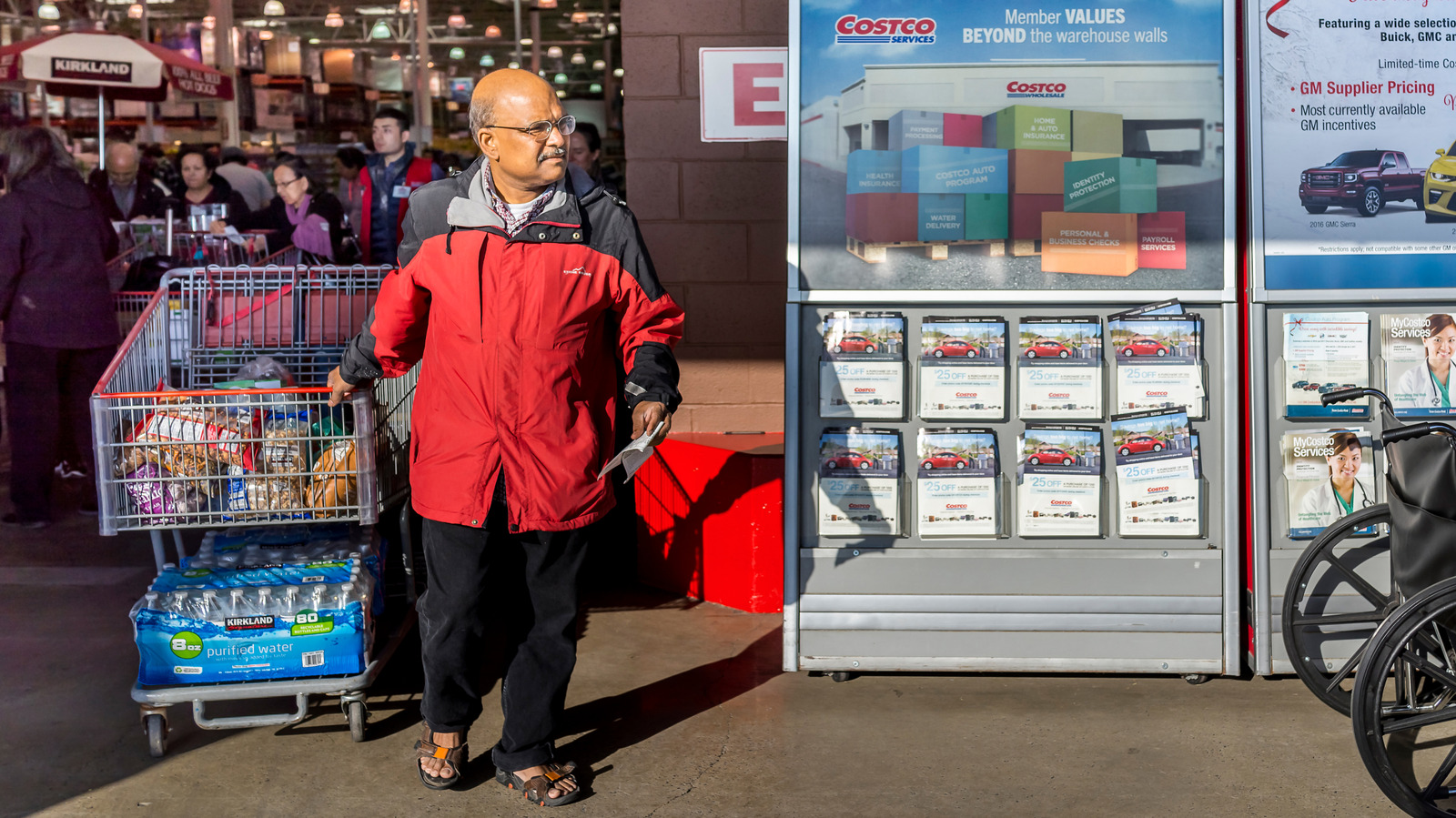<a href="https://www.foodrepublic.com/1978838/secret-costco-coupon-perks/" target="_blank">The Costco Coupon Perk Shoppers Should Know About</a>