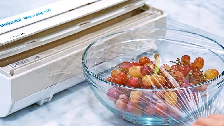Wrap'N Snap plastic wrap dispenser