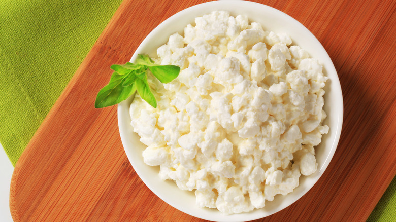 bird's eye view of bowl of cottage cheese