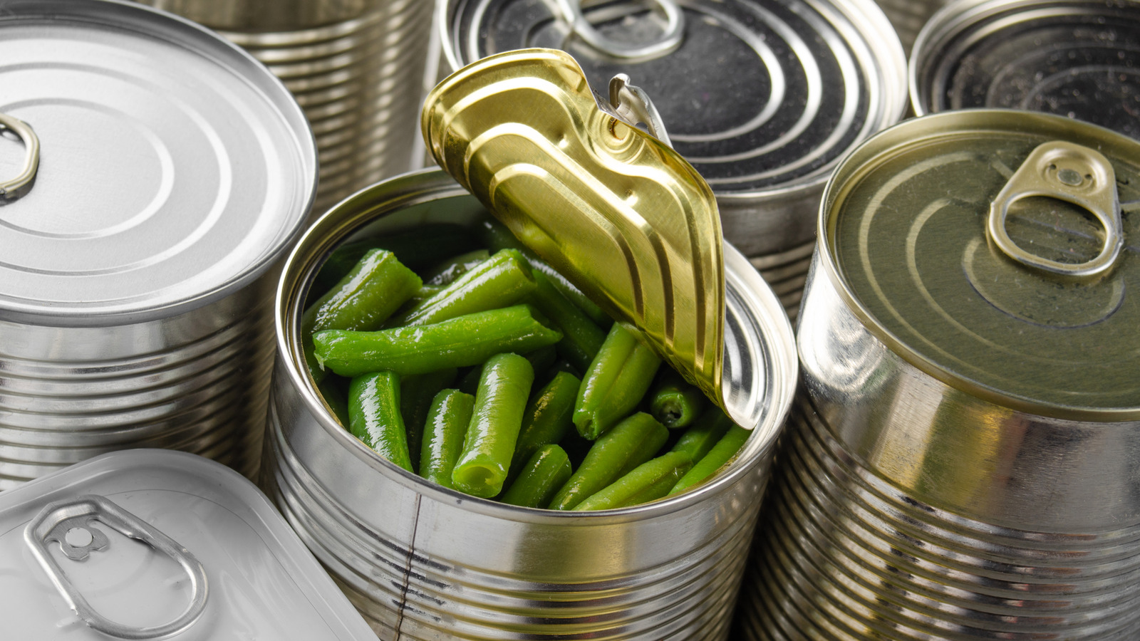 <a href="https://www.foodrepublic.com/1970590/upgrade-canned-green-beans-crunchy-ingredient/" target="_blank">The Crunchy Ingredient You Should Start Adding To Canned Green Beans</a>