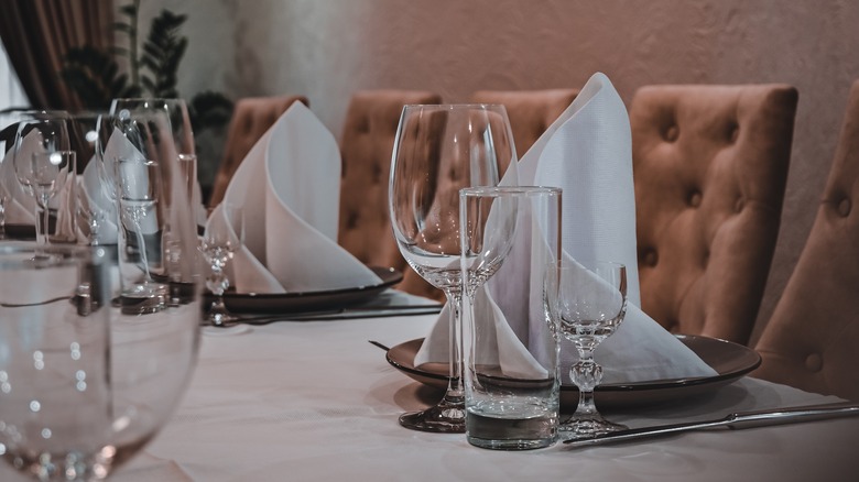 fine dining place setting