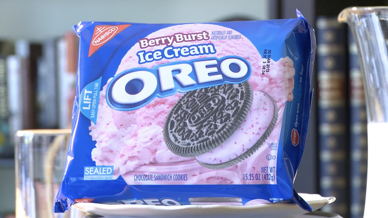 A package of Berry Burst Ice Cream Oreos