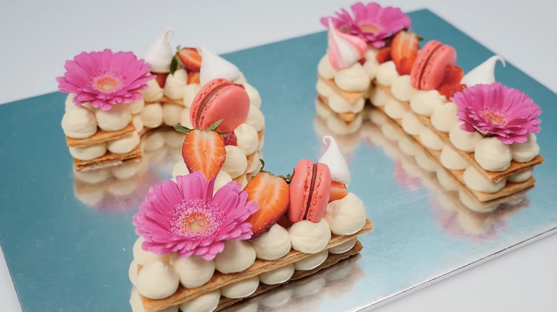 Puff pastry 'cake' in the shape of the number 21