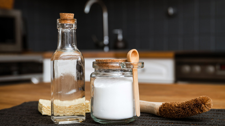 Cleaning supplies with baking soda
