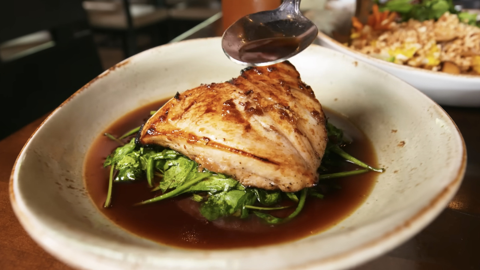<a href="https://www.foodrepublic.com/2053653/fast-casual-asian-restaurant-formerly-pf-changs-owned-pei-wei/" target="_blank">The Fast Casual Asian Restaurant That Used To Be Owned By P.F. Chang’s</a>