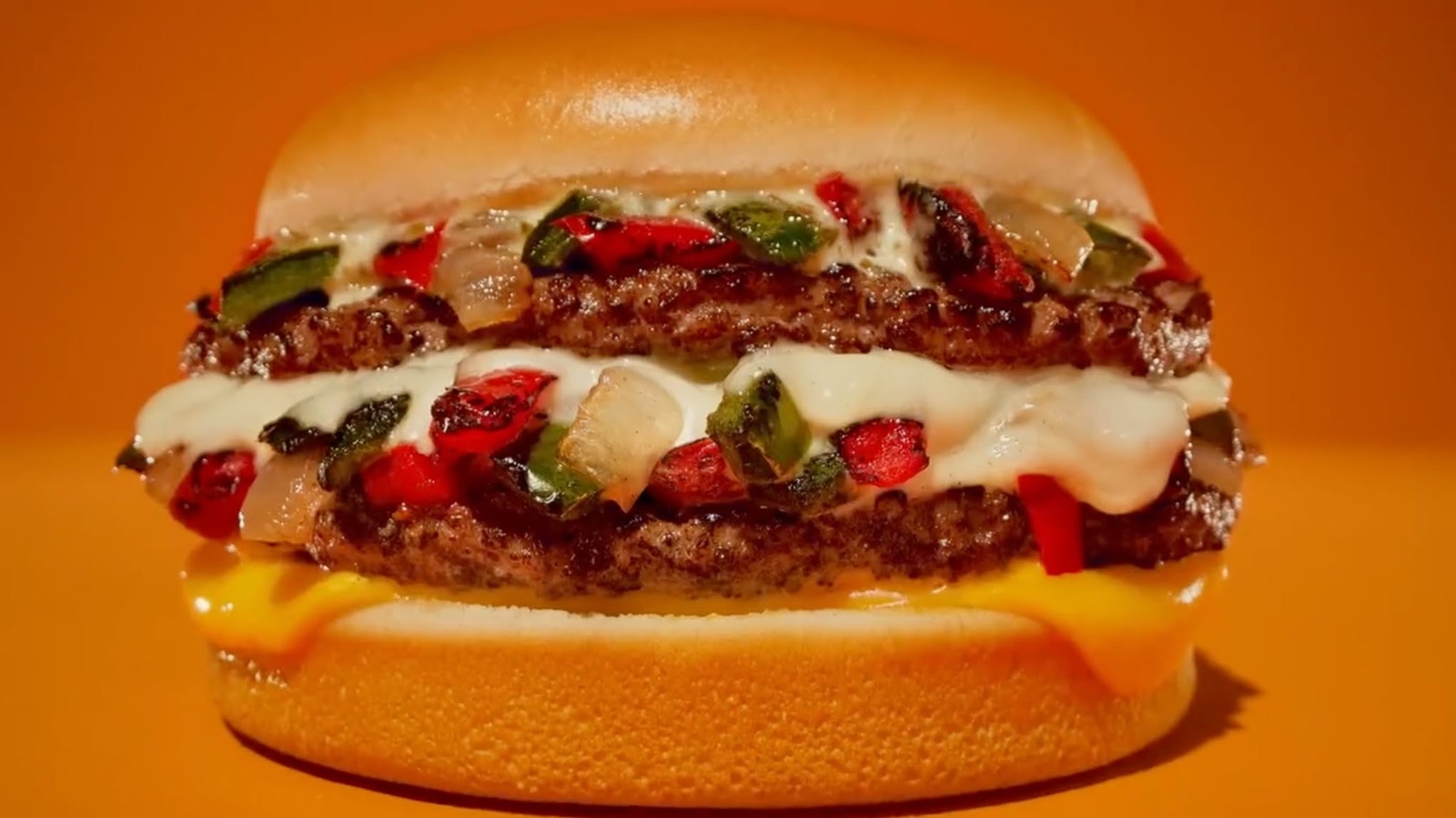 <a href="https://www.foodrepublic.com/2233193/fast-food-chain-locally-sourced-ingredients-whataburger/" target="_blank">The Fast Food Restaurant That Uses Locally Sourced Ingredients</a>