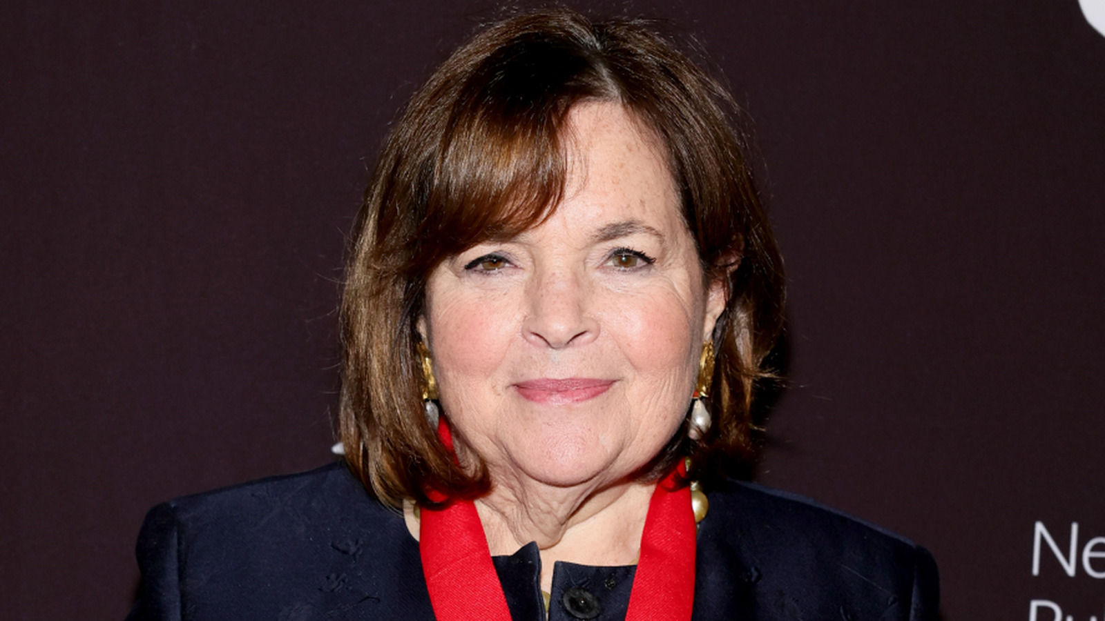 <a href="https://www.foodrepublic.com/1939887/how-to-organize-pantry-ina-garten/" target="_blank">The Genius Way To Organize Your Kitchen Pantry Like Ina Garten</a>