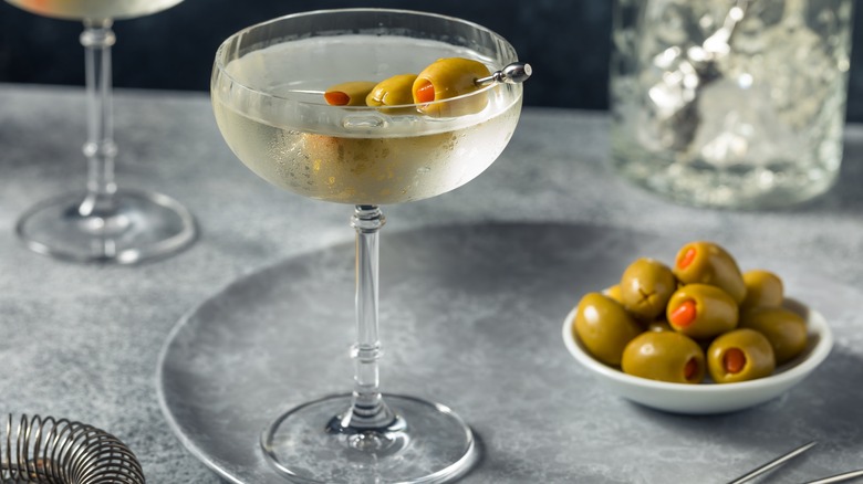 martini with olives