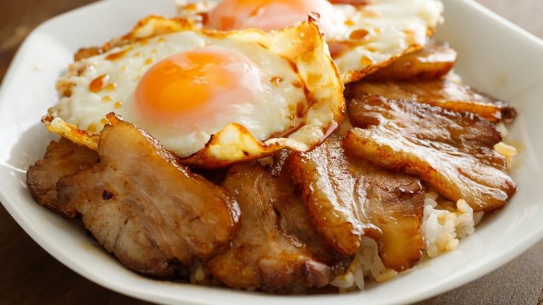 Bowl of sorrowful rice with egg on top