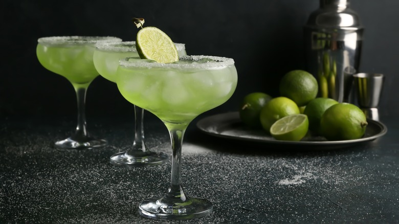 daiquiri cocktails with lime juice