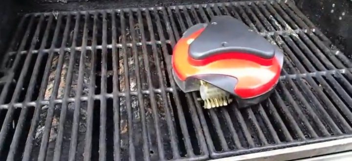 Barbecue Grill Cleaning Robot