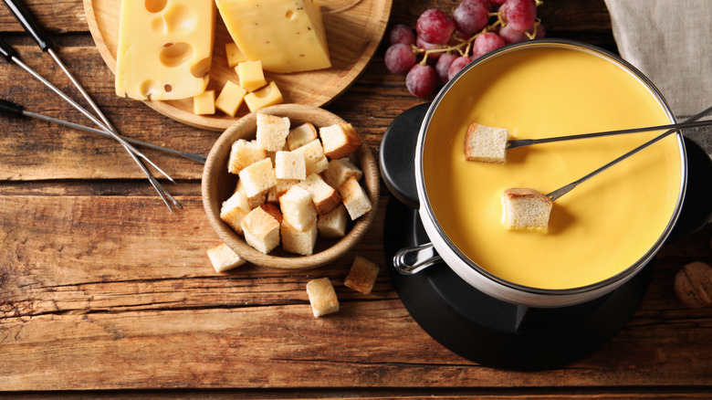 fonue pot with fresh cheese