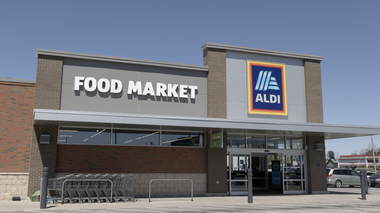 Aldi storefront