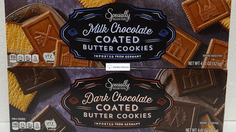 Both flavors, milk and dark chocolate, of chocolate butter biscuits