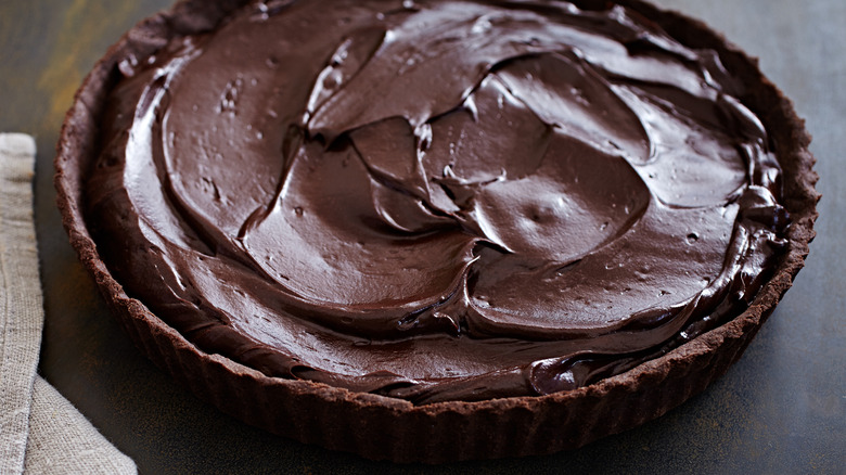 Chocolate tart with chocolate cookie crust