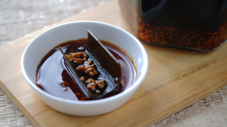 A bowl of mentsuyu.