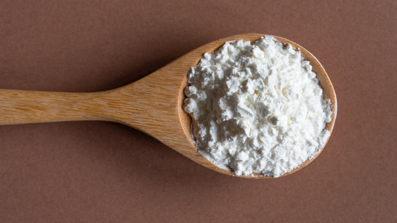 cornstarch on wooden spoon