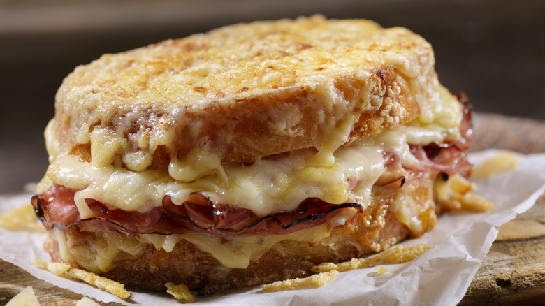 croque monsieur sandwich
