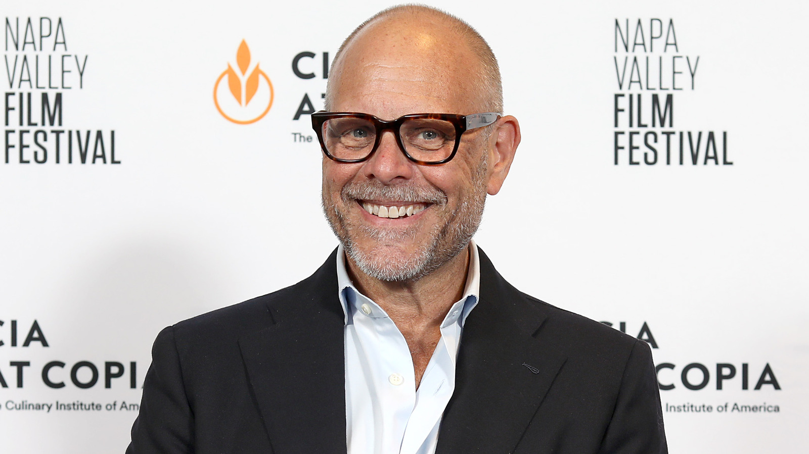 The NonKitchen Tool Alton Brown Uses To Raise Bread Dough