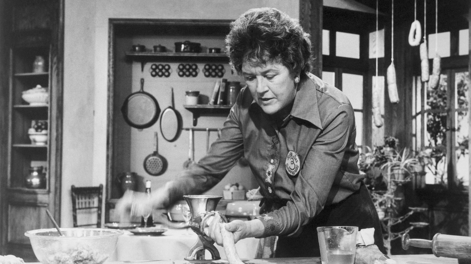 <a href="https://www.foodrepublic.com/1895673/julia-child-favorite-old-school-dessert/" target="_blank">The Old-School French Dessert Beloved By Julia Child</a>