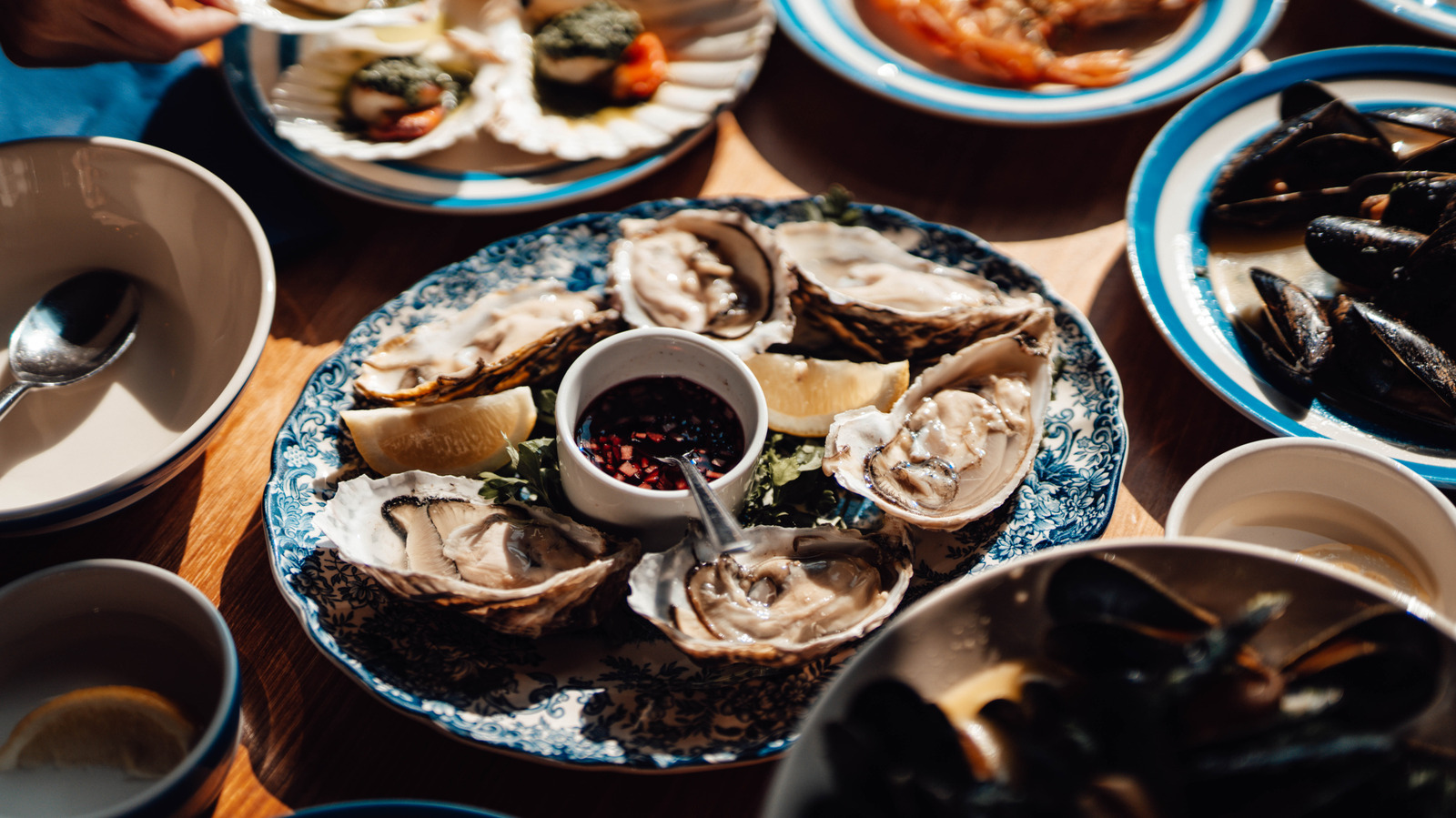 <a href="https://www.foodrepublic.com/1953409/old-school-seafood-buffet-chain-boston-sea-party/" target="_blank">The Old-School Seafood Buffet Chain You Likely Forgot About</a>